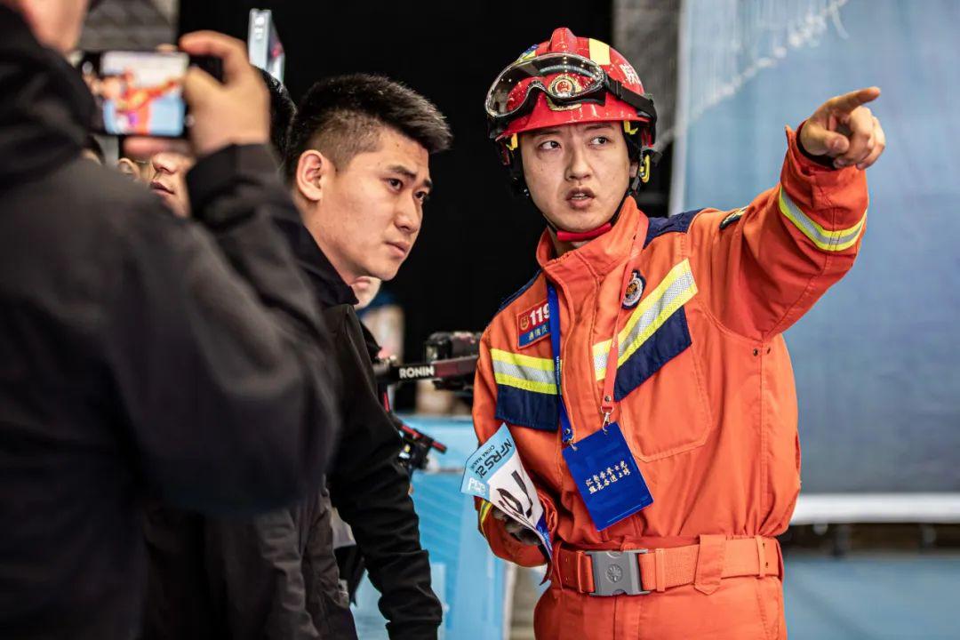 PG电子试玩官网-新加坡选手锋芒毕露,斩获殊荣